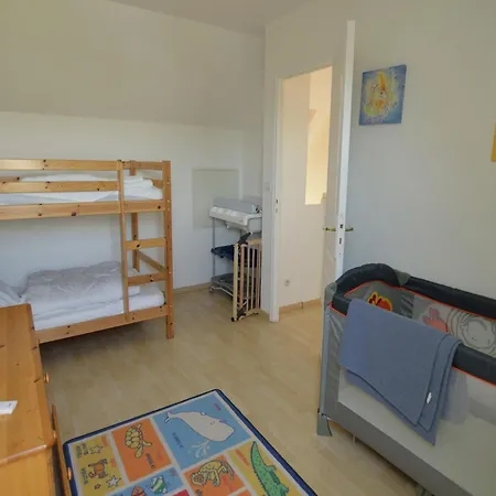 Сasa de vacaciones Seafront With Garden In Denneville