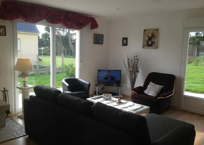 Coastal Escape With Garden Denneville