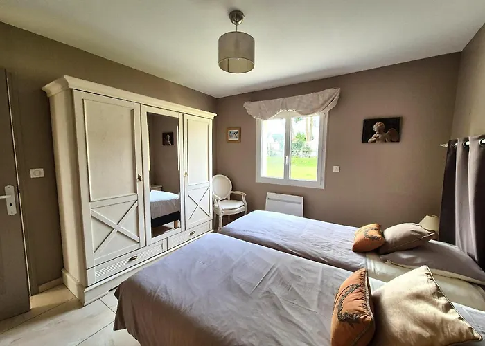 別荘 Coastal Escape With Garden