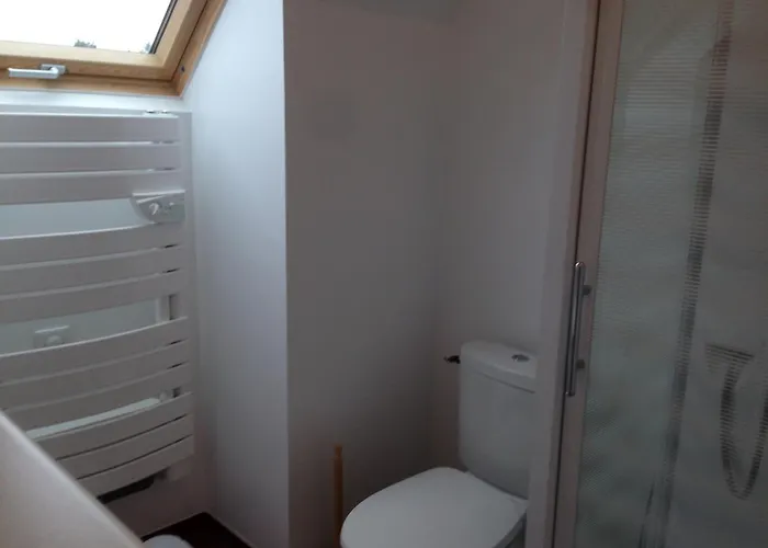 Coastal Escape With Garden