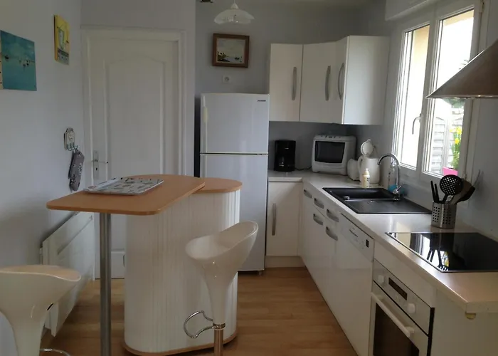 Coastal Escape With Garden Denneville